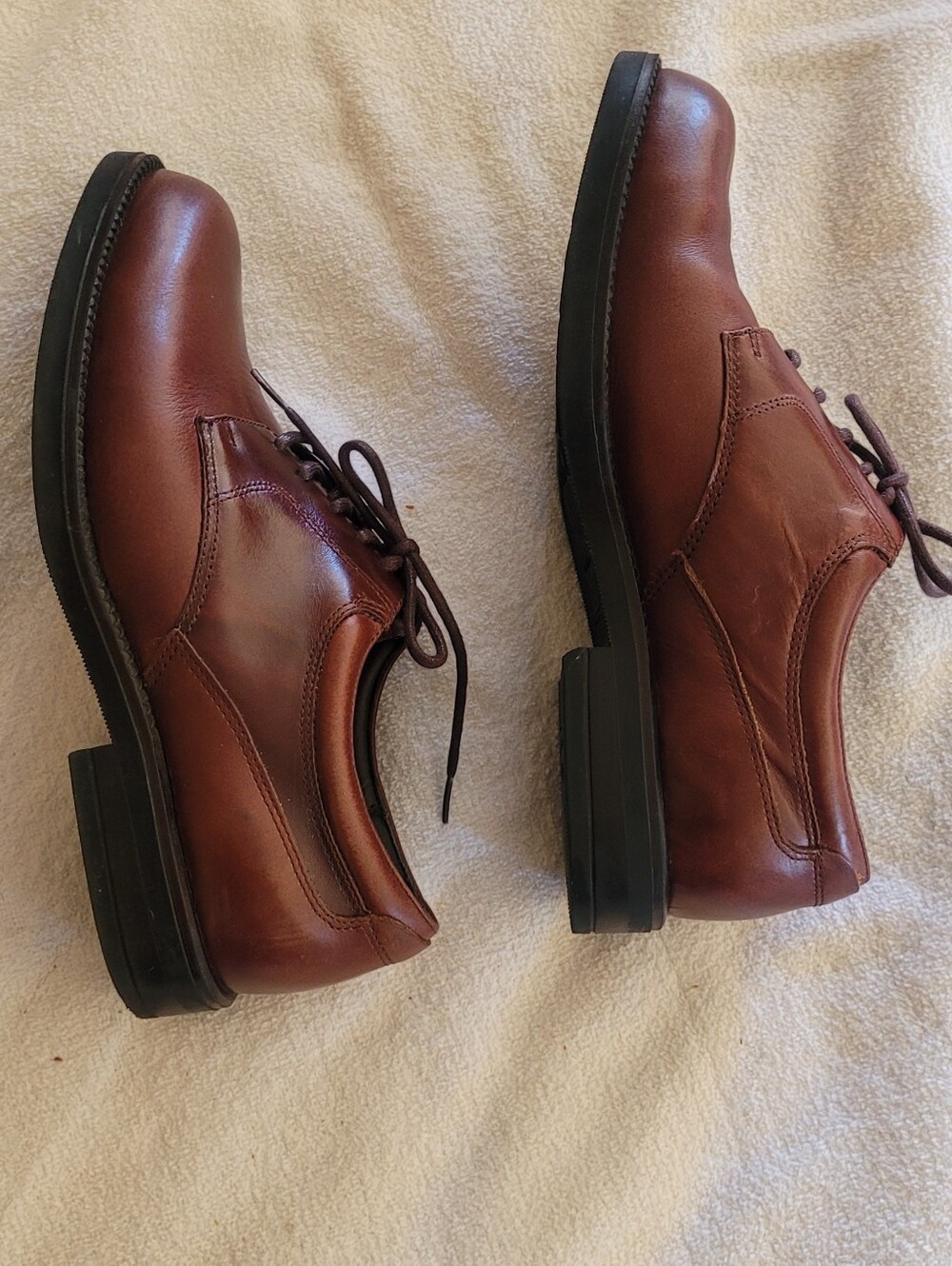 Nunn Bush Mens LIKE NEW SHOES in Original Box, Size 8.5 Brown
